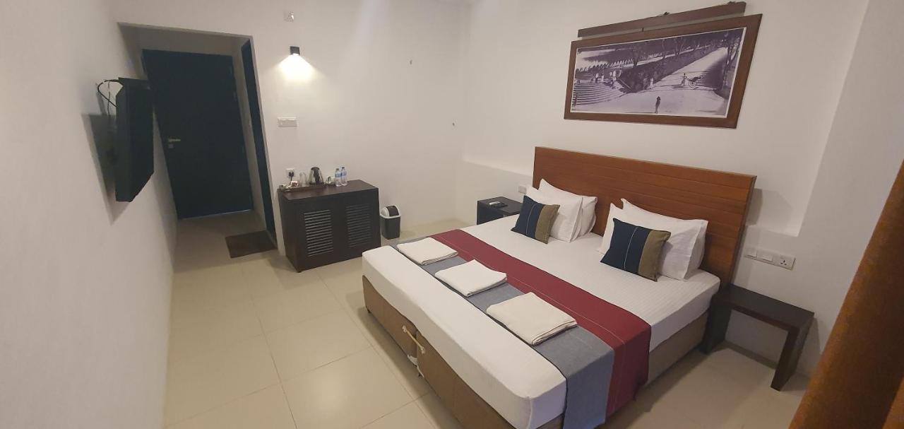 Hotel Kandyan View "Free Pickup From Kandy City" Eksteriør bilde